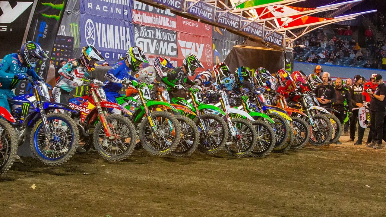 Supercross race start for the AMA Supercross 2025